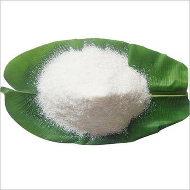 White Desiccated Coconut Powder