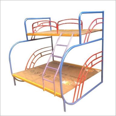 डिजाइनर तीन स्तरीय बंक बिस्तर