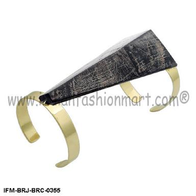 Bibelot Originalis - Brass Horn Cuff Size: Width-120 Mm