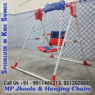 Indoor Outdoor Baby Swing Capacity: 200 Kg/Day