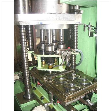 Green Shuttle Type 4 Spindle Tapping Machine