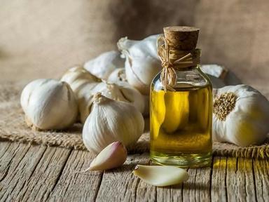 Garlic Oil - Allium Sativum Purity: 100% Natural