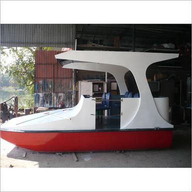 8 Seater Solar Boat Engine Type: Inboard