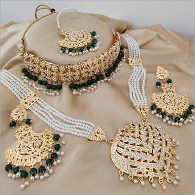 Ladies Artificial Jewelry Set Gender: Women