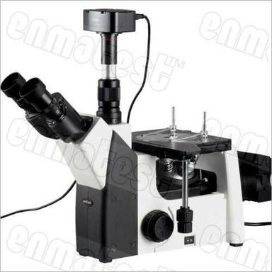 त्रिकोणीय धातुकर्म माइक्रोस्कोप