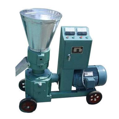 Animal Feed Making Machine Capacity: 100 & Above Kg/Hr