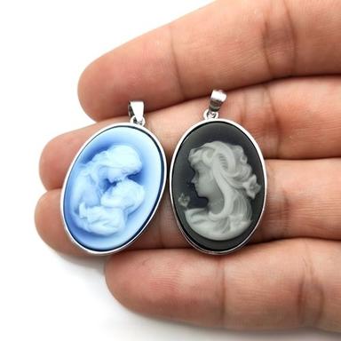 Oval Vintage Carved Agate Cameo Gemstone Pendant