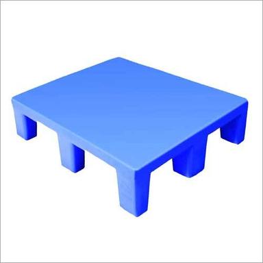 Roto Moulded Plastic Pallets