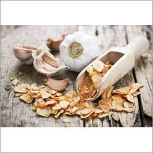 Garlic Flakes Texture: Dried