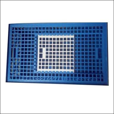 Plastic Poultry Transport Crate Size: 20 X 13 X 5.75 Inch