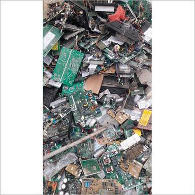 Motherboard West Scrap Grade: Medium