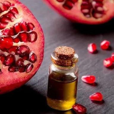 Pomegranate Seed Oil Shelf Life: 1 Years