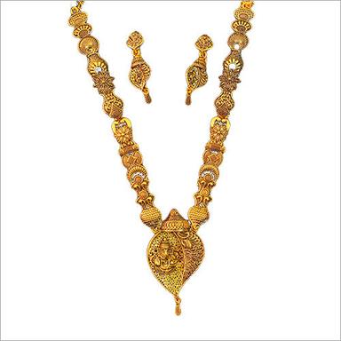 Golden Color Necklace Gender: Women