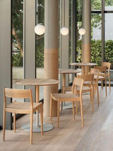 Furnesia Interior Modern Restaurant Table And Chair Set