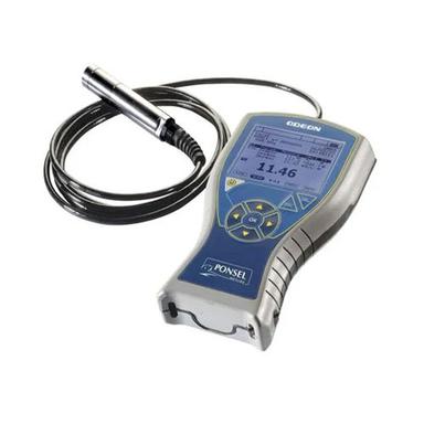 Portable Dissolved Oxygen Analyzer Application: Laboratory Use