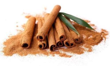 Brown Cinnamon Stick (Dalchini)