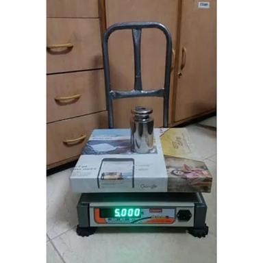 Black Electronic Chicken Weighing Scale