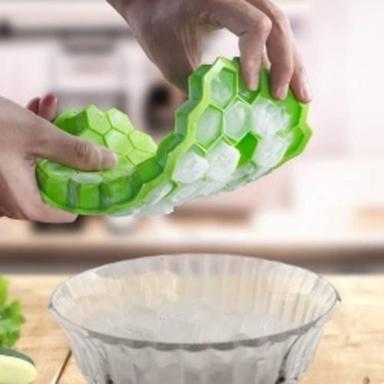 Silicone Honeycomb Ice Cube Tray Size: Different Sizes Available