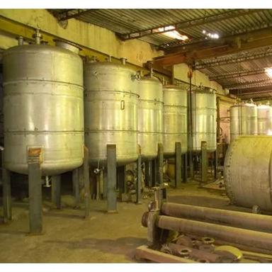 Silver Ss Chemical Storage Tank