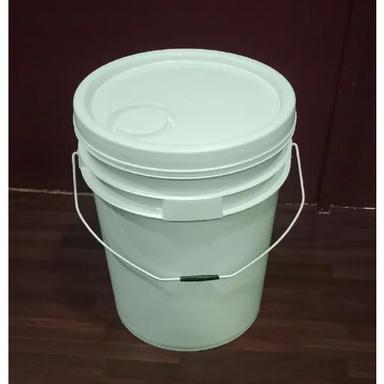 20 Litre White Packaging Plastic Container Hardness: Rigid