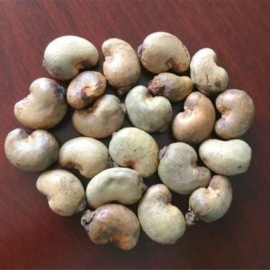 Common Raw Cashew Nuts