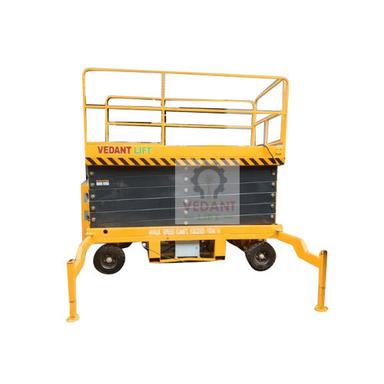 Easy To Operate Self Propelled Scissor Lift