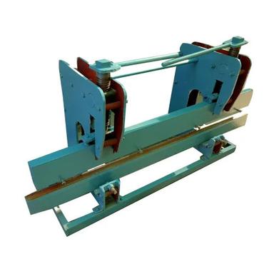 Mild Steel Sheet Bending Machine Bending Strength: Upto 3Mm