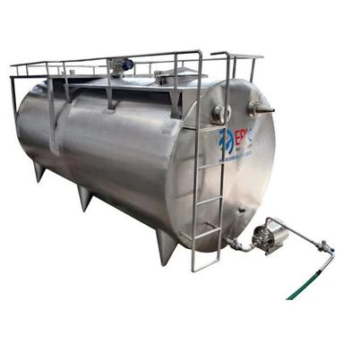 Silver Stainless Steel Horizontal Milk Storage Tank