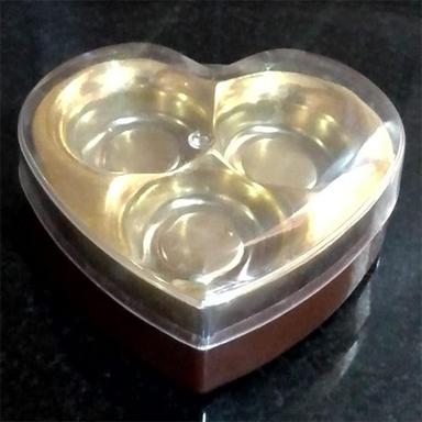 Heart-3 Chocolate Box Size: Standard