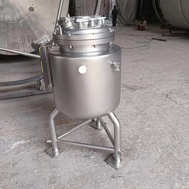 Silver Pressure Blasting Machine