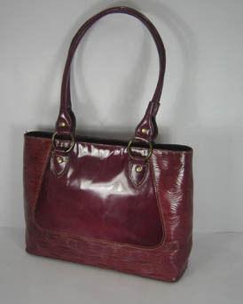 Appealing Look Leather Designer Bag Size: 42X26X11 Cms