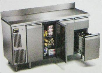 टेबल टॉप किचन रेफ्रिजरेटर