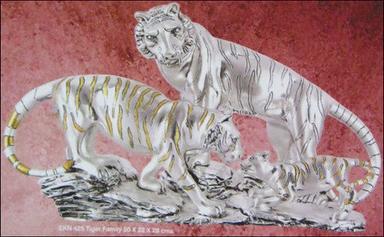 Tiger Family Sculpture