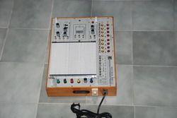 Universal Electronics Trainer With Wooden Box