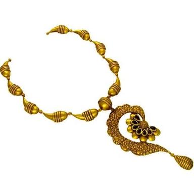 Victorion Gold Necklace