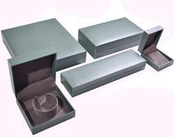 Paper Fabricated Jewelry Boxes