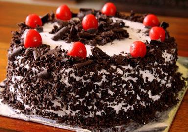  ब्लैक फ़ॉरेस्ट केक