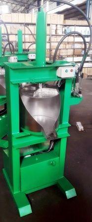 Hydraulic Coconut Milk Press