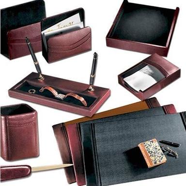 Leather Corporate Pen Stand