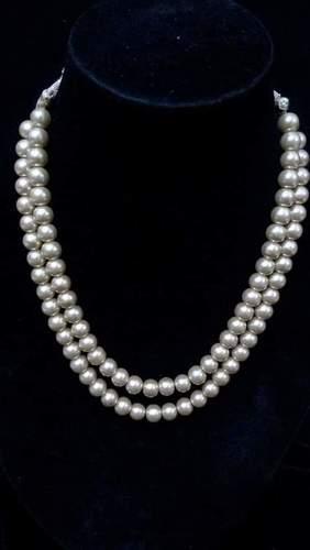 Elegant Pearl Necklace Set With Earrings Gender: Female