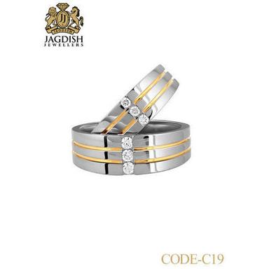 Round Shape Designer Diamond Rings Excellent