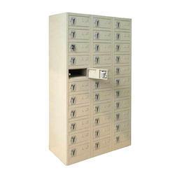 Handmade Corrosion Resistant Wall Locker Cabinet