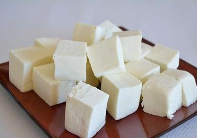 Fresh White Paneer Cubes