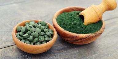 Spirulina Powder And Tablet Ingredients: Herbs