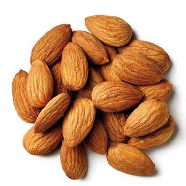 Whole Fresh California Almonds Broken (%): 0%