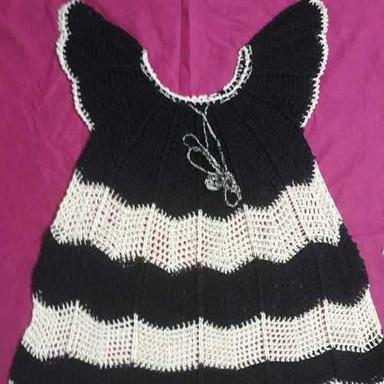 Baby Girls Crochet Frocks Age Group: Upto 3 Years