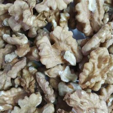Natural Dried Walnuts Kernels Broken (%): 5%