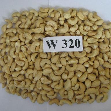 W320 Grade Cashew Nuts Broken (%): 1%