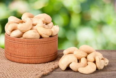 White Whole Cashew Nuts Kernels