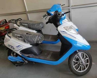 Excellent Torque Power Electric Scooter
